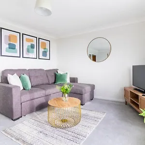 Apartment Wow! Seaview Sleeps 6-free Parking, Bournemouth
